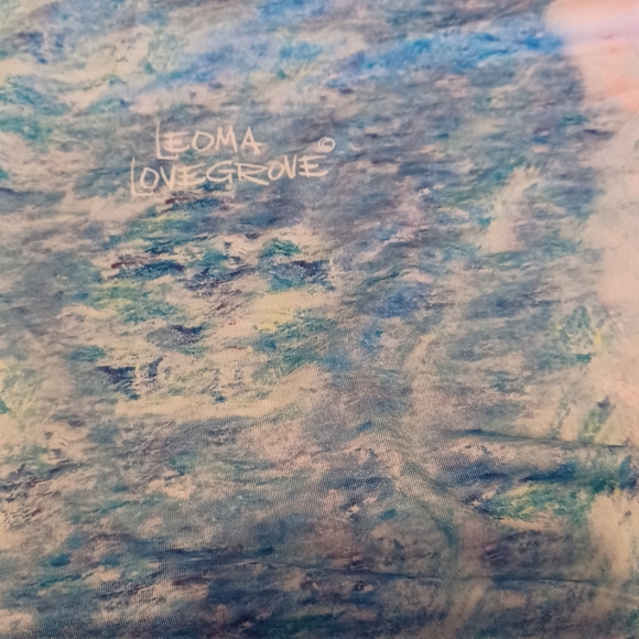 LEOMA LOVEGROVE SIZE LARGE BEACH TOWN BEACH UMBRELLA WITH CHAISE CHAIR PRINT - Picture 5 of 7